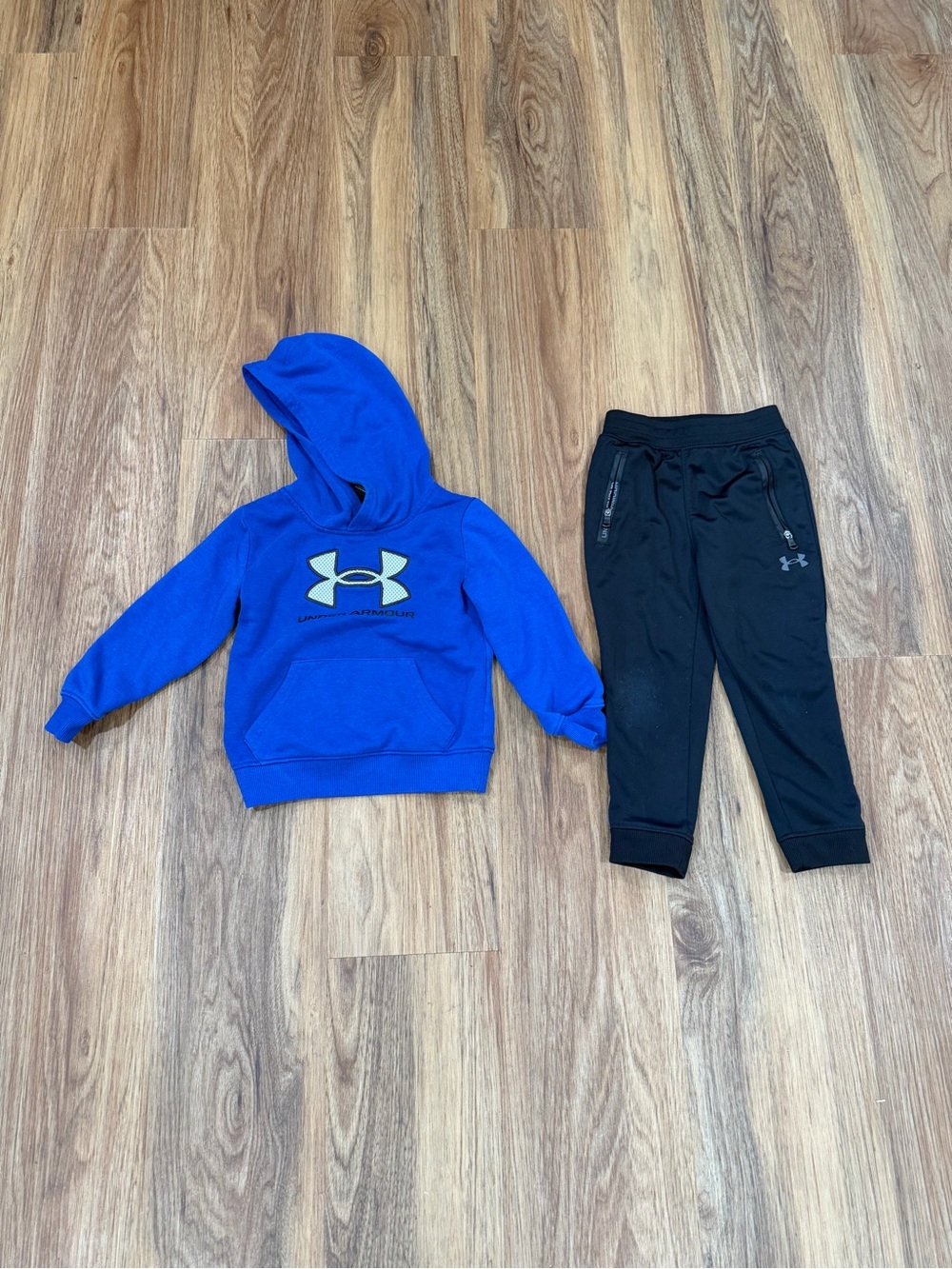 Under Armour 3T Blue Fleece Hoodie & Black Jogger Set